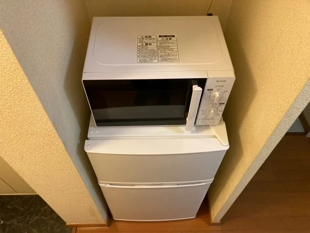 電子レンジ、冷蔵庫