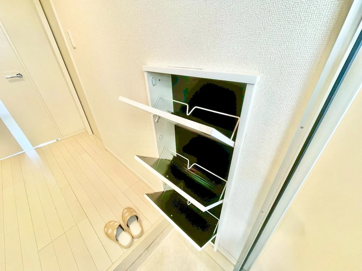 ※撮影用の観察植物・食器調理器具・雑貨類等はございません。※写真は現況優先