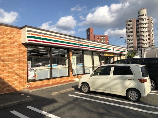 セブンイレブンまで350m
