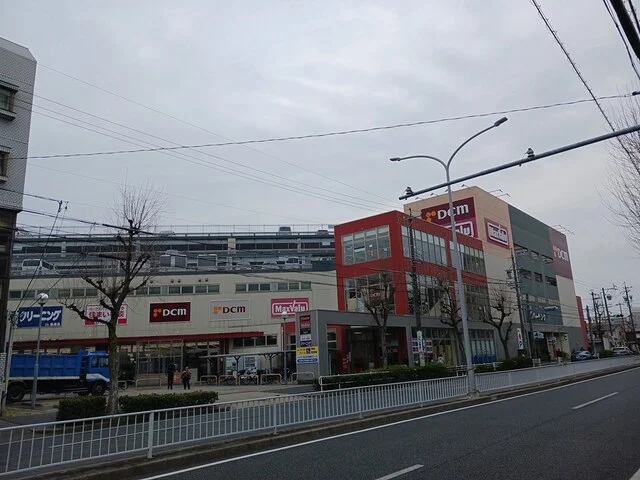 DCM　川原店まで400m