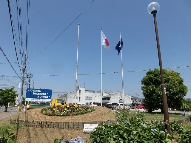 宇土市役所まで1300m