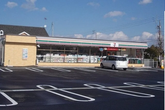セブンイレブン香川町店さんまで50m