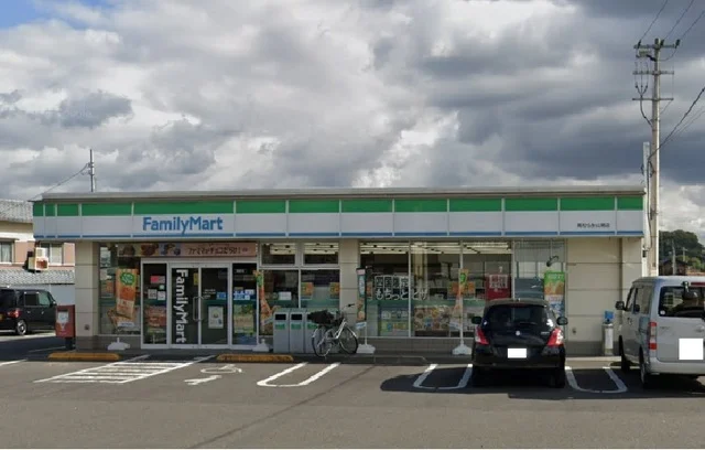 ファミリーマート仏生山南店さんまで750m