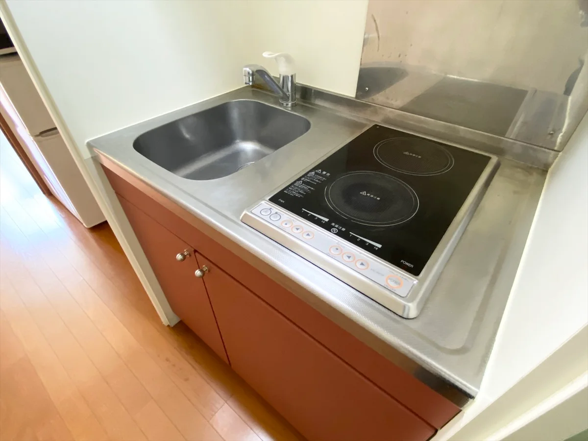 使いやすい2口のコンパクトキッチン