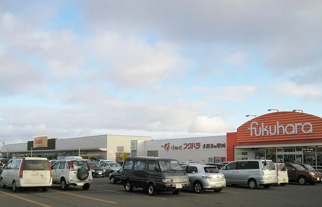 ホーマック星が浦店まで700m