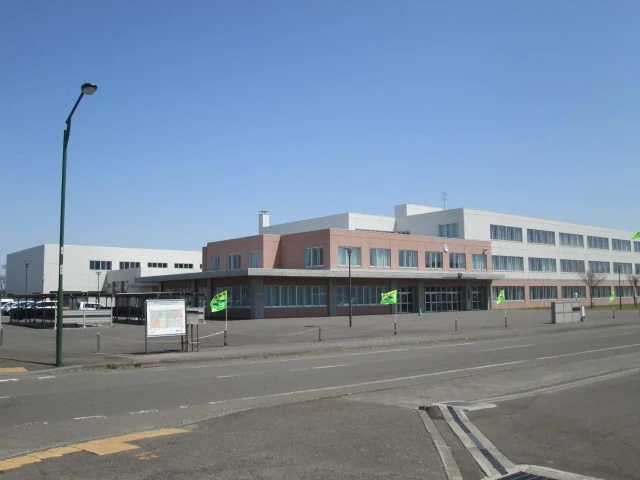 勇舞中学校まで1100m