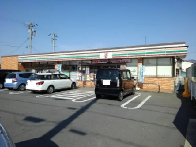 セブンイレブン篠ノ井さいなみ団まで100m