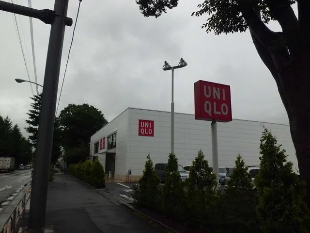 ユニクロまで800m