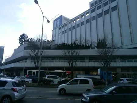 金沢エムザまで270m