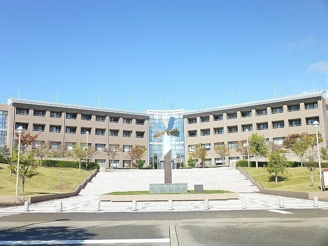 看護大学まで1700m