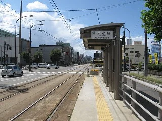 万葉線　広小路駅まで1620m