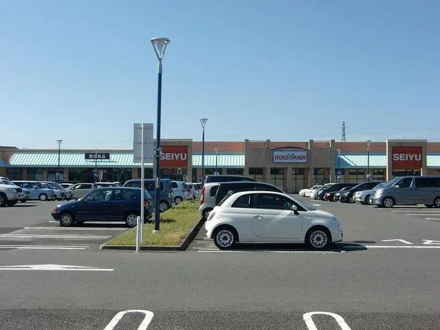 西友野洲店まで300m
