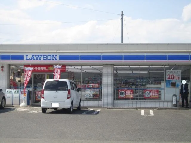 ローソン 野洲市三宅店まで350m