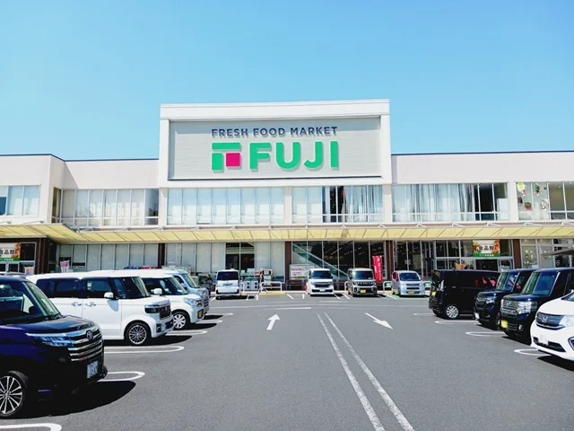 フジ宇和島店様まで1200m