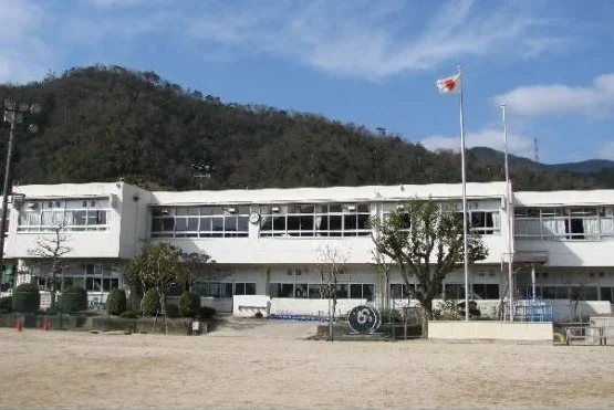 大林小学校まで1000m