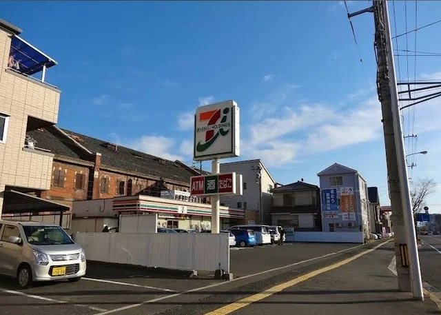 セブンイレブン広島皆実4丁目店まで120m