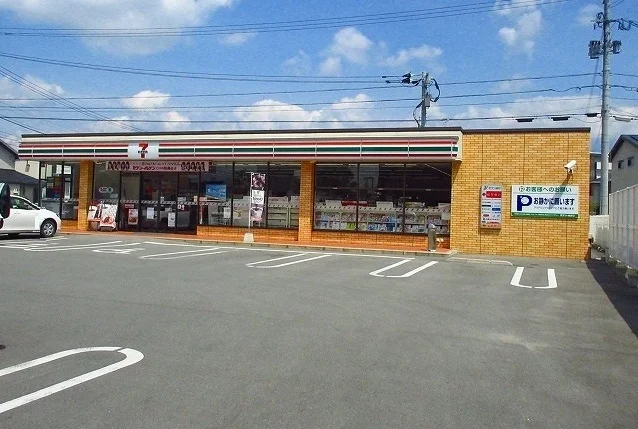 セブンイレブンまで350m