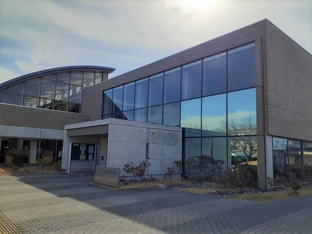 宇佐市民図書館まで400m