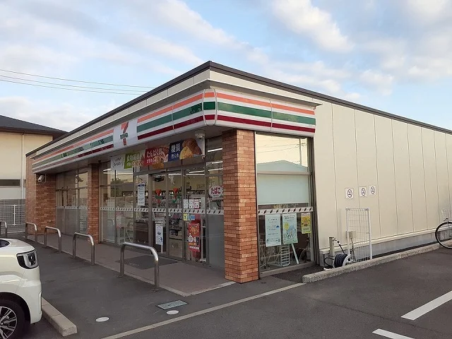 セブン-イレブン 浜北小松北店まで350m
