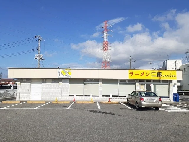 ラーメン二郎まで500m