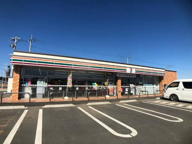 セブンイレブンいぶきの丘店まで650m