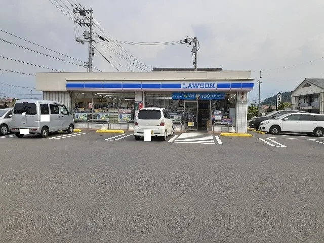 ローソン新居浜西の土居店様まで450m