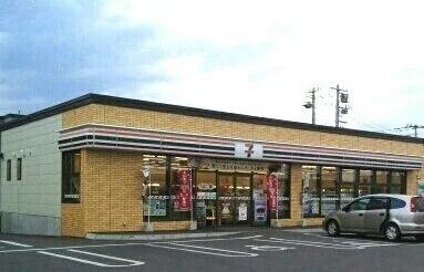 セブンイレブン神居雨紛店まで400m