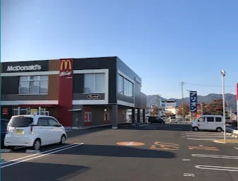 マクドナルド 出雲渡橋店まで車9分