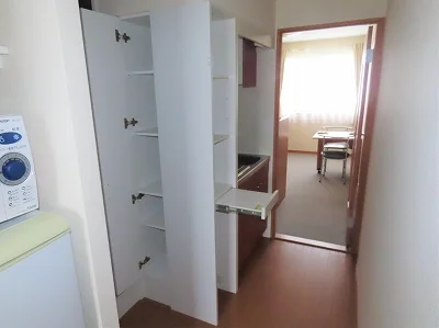 キッチン周りも収納が豊富です