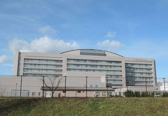 八戸市立市民病院まで2400m