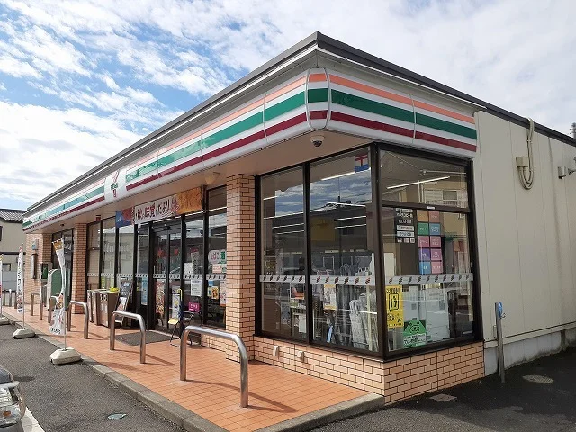 セブンイレブン御幸小学校前店まで170m