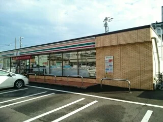 セブンイレブンまで140m