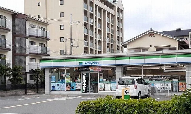 ファミリーマート茨木玉櫛店様まで350m
