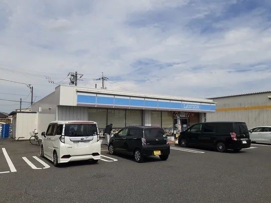 ローソン岡山洲崎店まで300m