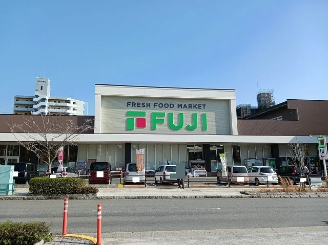 フジ桜馬場店まで450m
