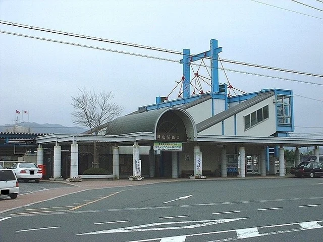 峰山駅まで650m