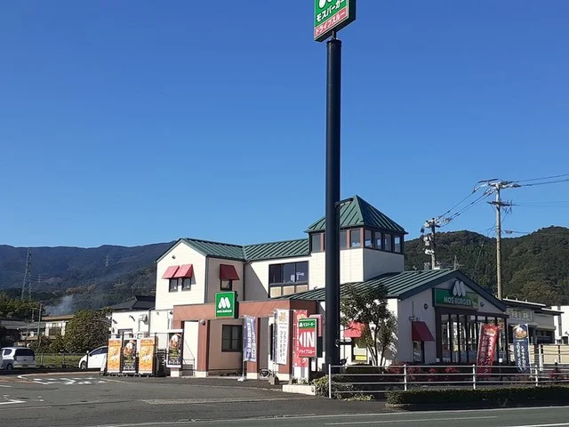 モスバーガー鳥栖バイパス店まで530m