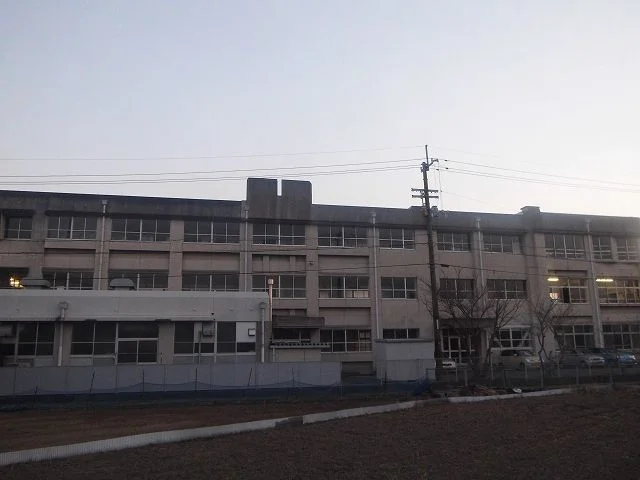 論田小学校まで1100m