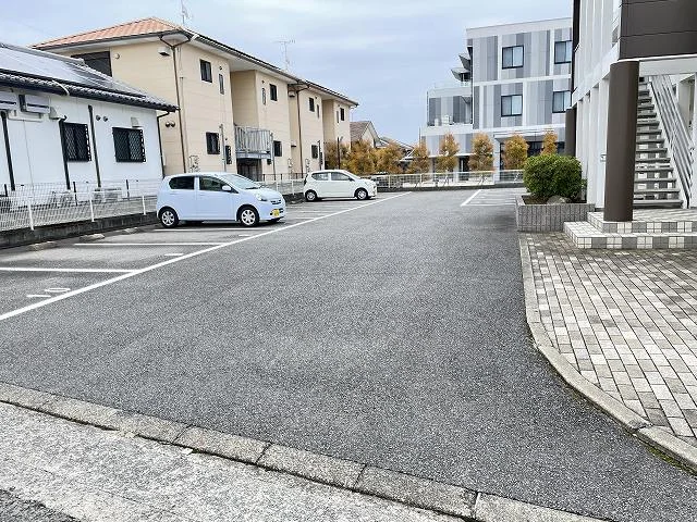 設備・仕様は号室により異なる為、現況を優先致します。