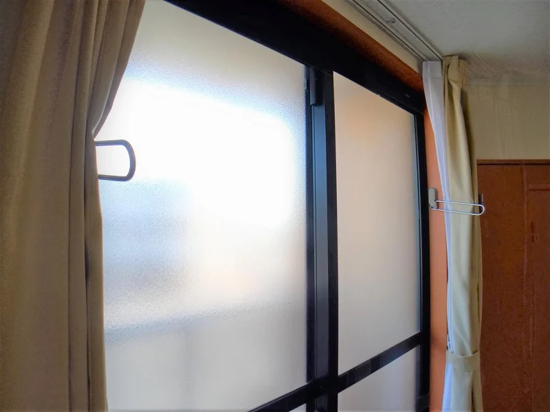 室内物干し金具付き