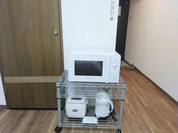 電子レンジ・電気ケトル・炊飯器