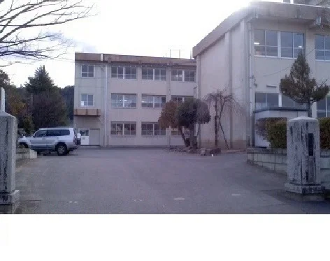 福島市立渡利中学校まで450m