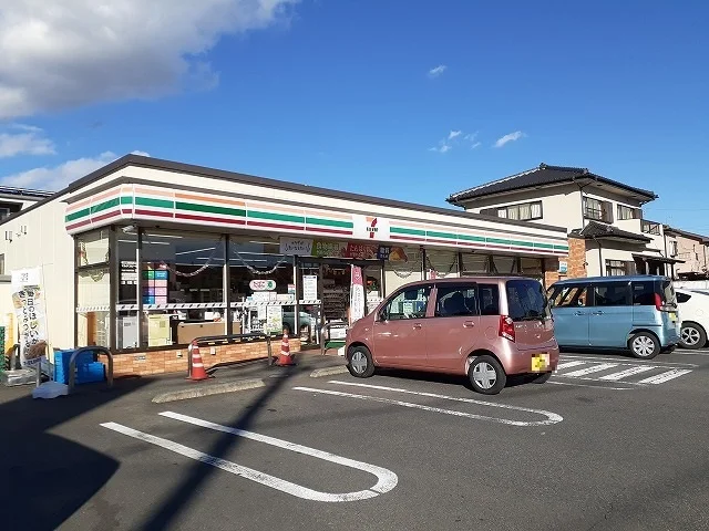 セブンイレブン雀宮１丁目店まで400m
