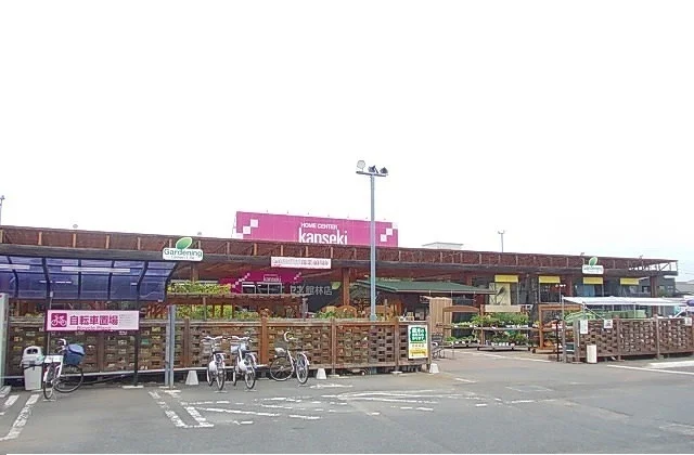 カンセキ館林店まで177m