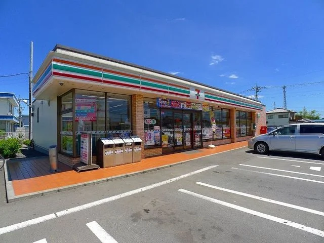 セブンイレブン尾島バイパス店まで1100m
