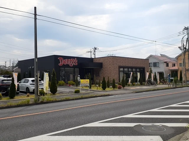 デニーズまで600m