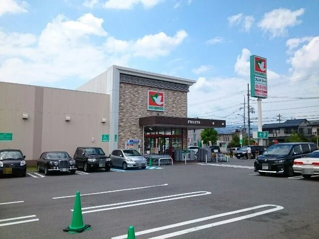 フレンドマート様まで300m