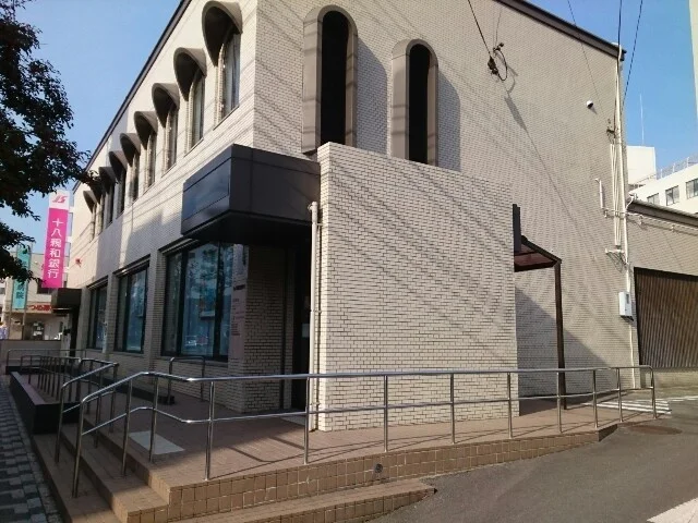 十八親和銀行道の尾支店まで2957m