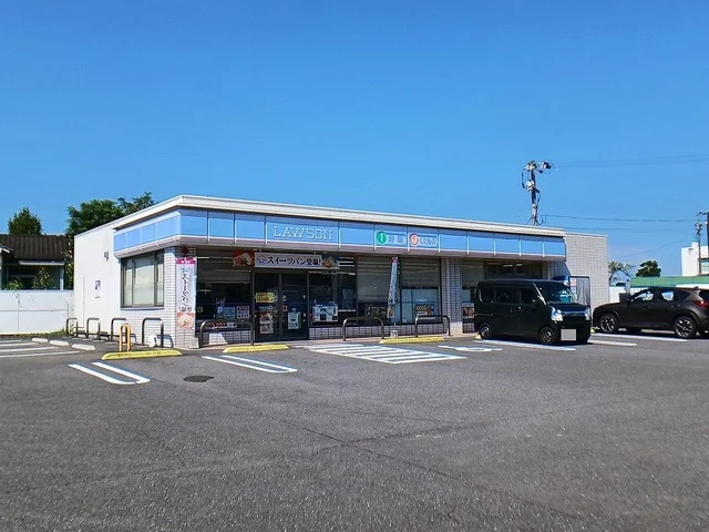 ローソン　戸次小入口店まで750m