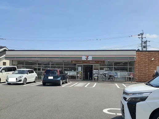 セブンイレブン出北店まで850m